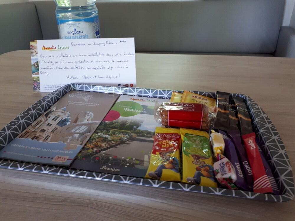 סאנטנה Camping De Santenay מראה חיצוני תמונה